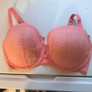 40 DD Victoria Secret Bra